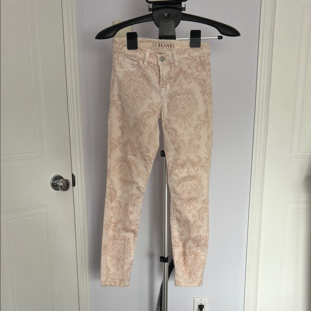 J Brand Cream Skinny Jeans with Subtle Texture